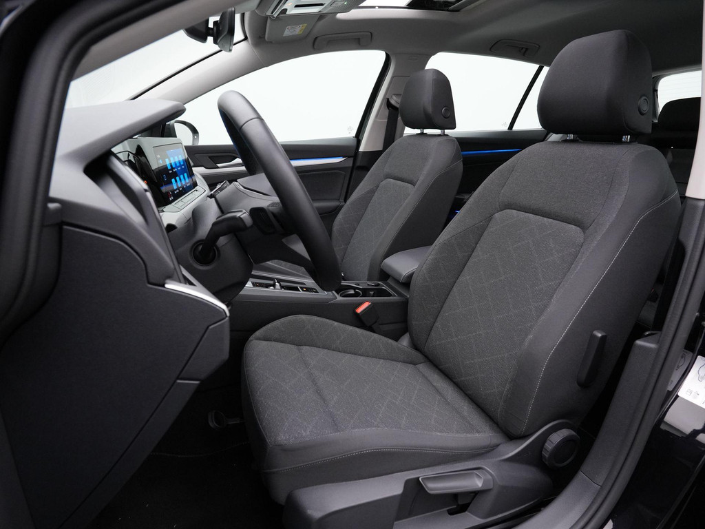 Volkswagen Golf (JTV63P) met abonnement