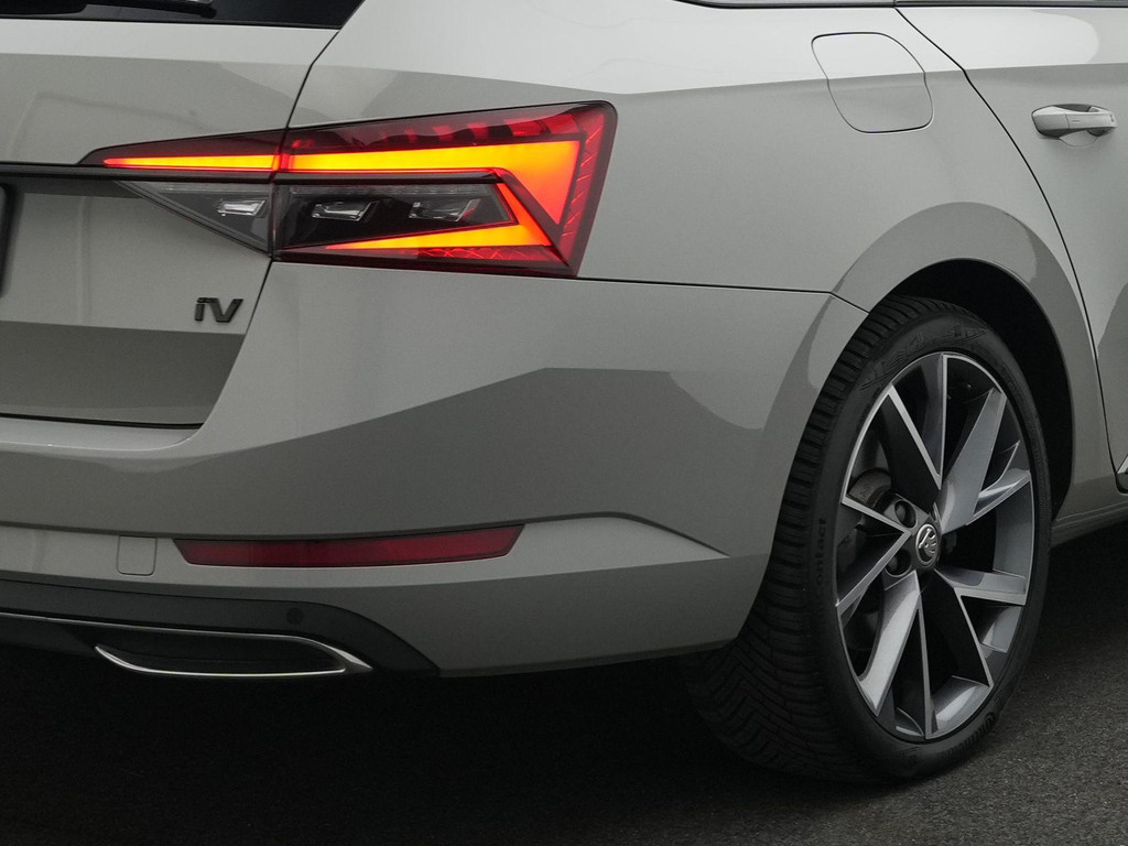 ŠKODA Superb (X205PL) met abonnement