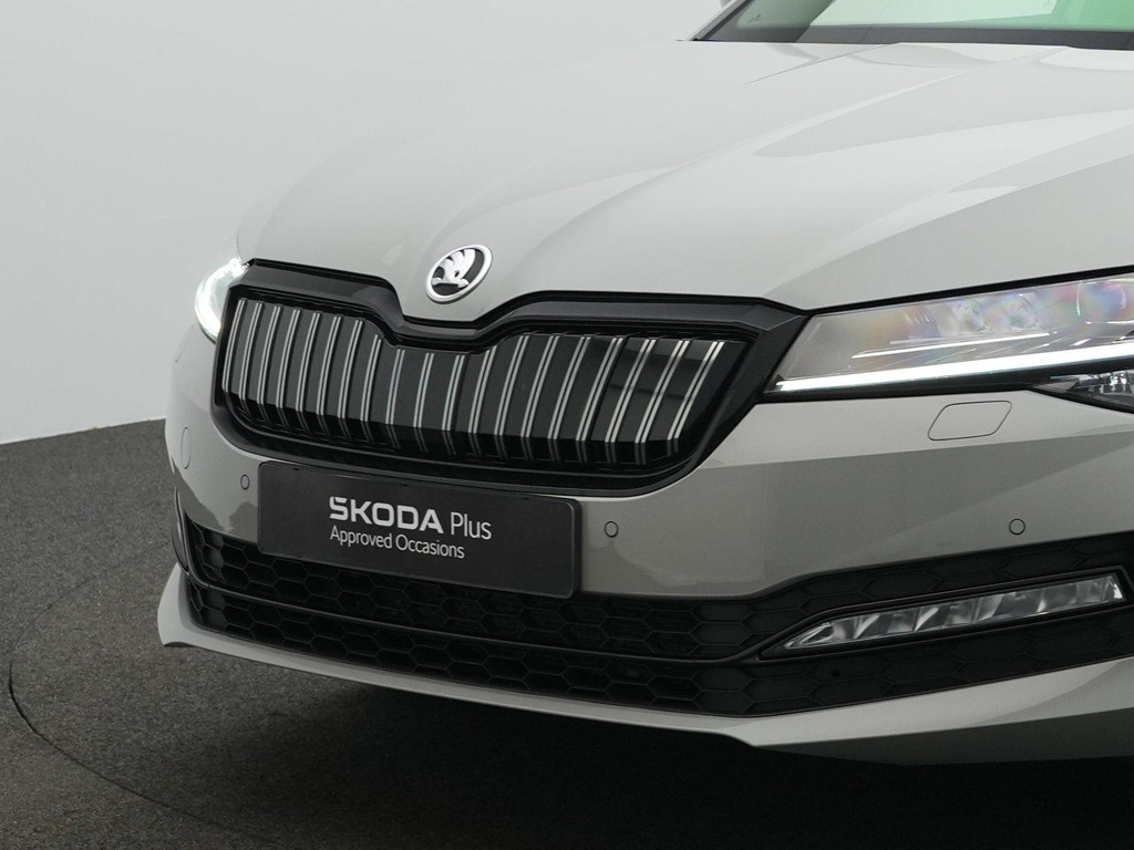 ŠKODA Superb (X205PL) met abonnement