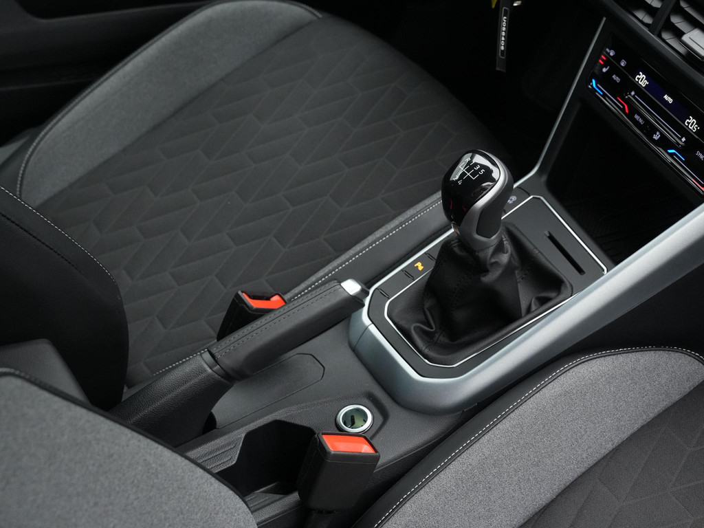Volkswagen Polo (KHS71B) met abonnement
