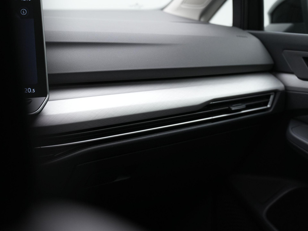 Volkswagen Golf (HZB77H) met abonnement