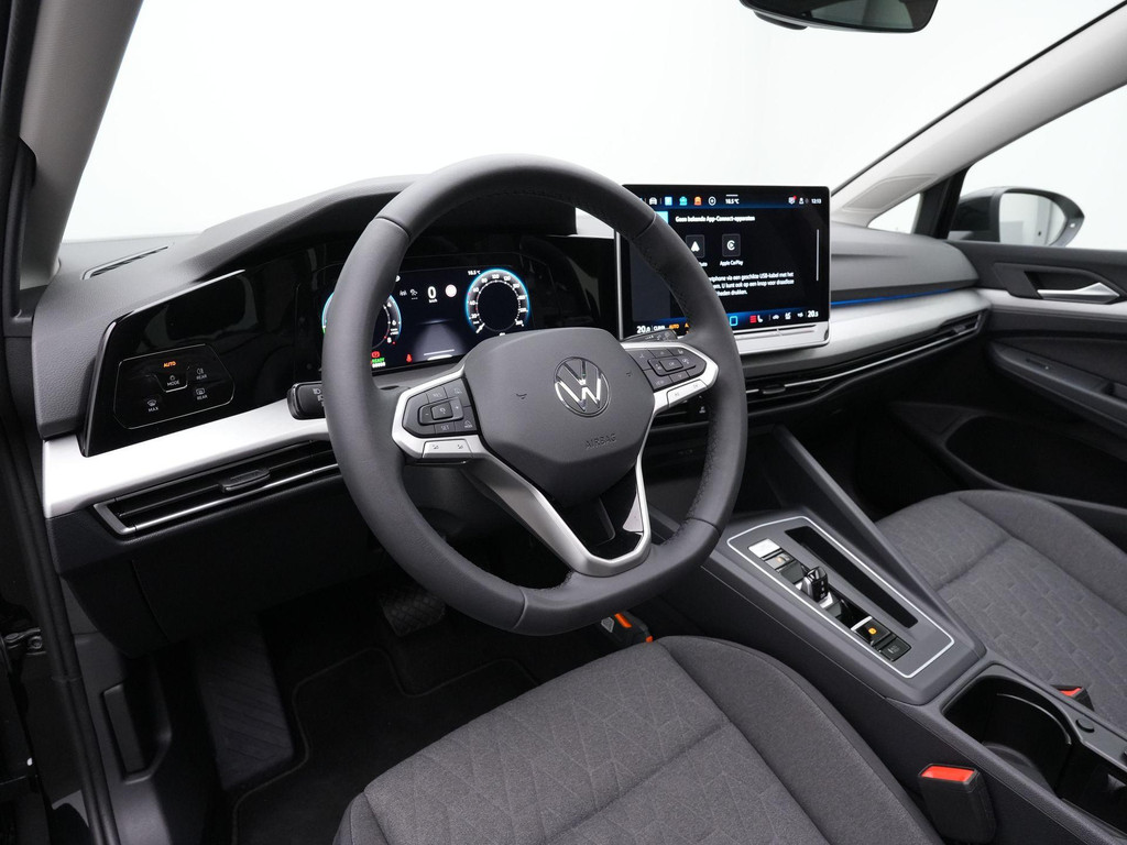 Volkswagen Golf (HZB77H) met abonnement