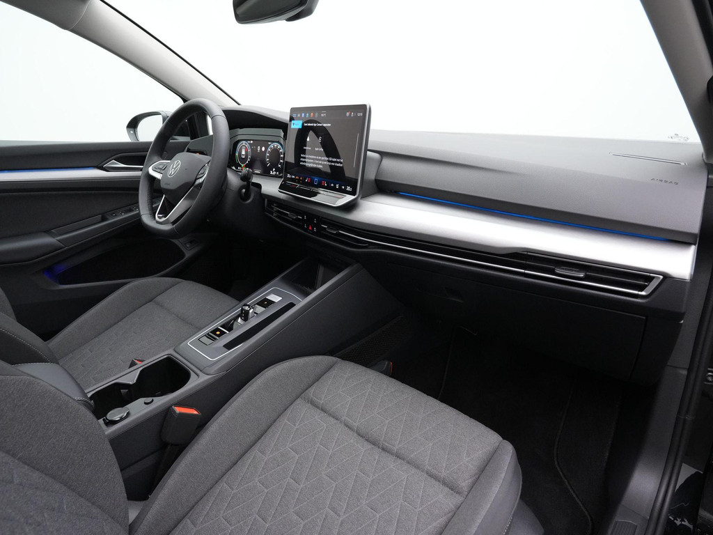 Volkswagen Golf (HZB77H) met abonnement