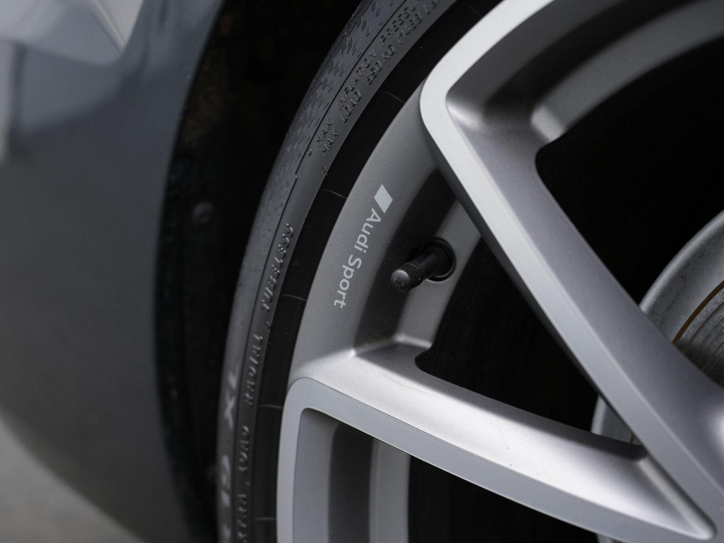 Audi A4 (P265FS) met abonnement