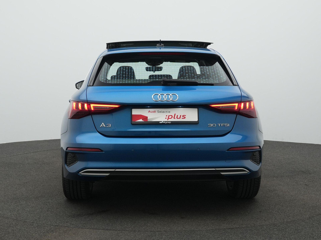 Audi A3 (L517JK) met abonnement