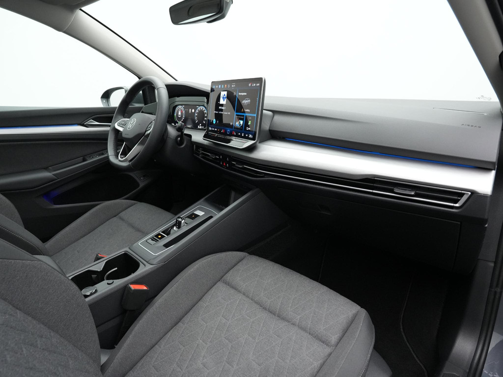 Volkswagen Golf (HXS30N) met abonnement