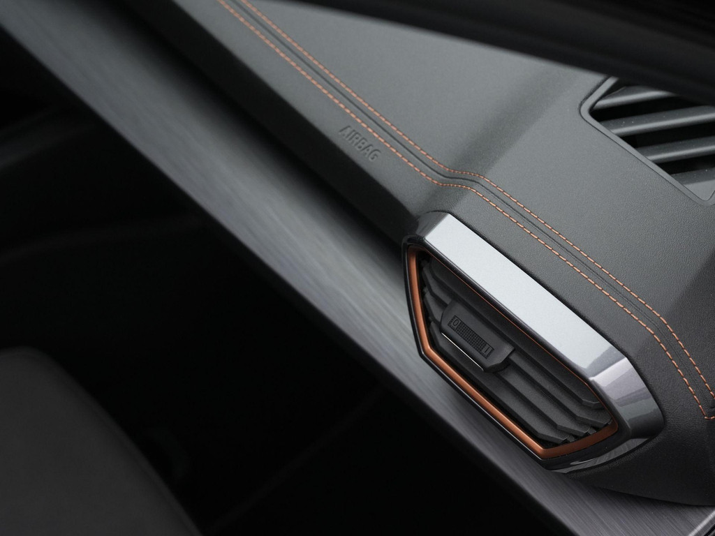 CUPRA Formentor (KFP92J) met abonnement