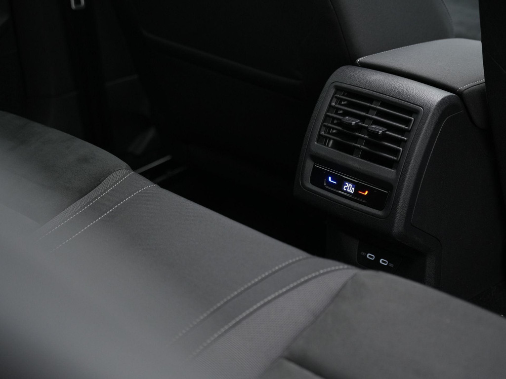 Volkswagen Golf (N854PD) met abonnement