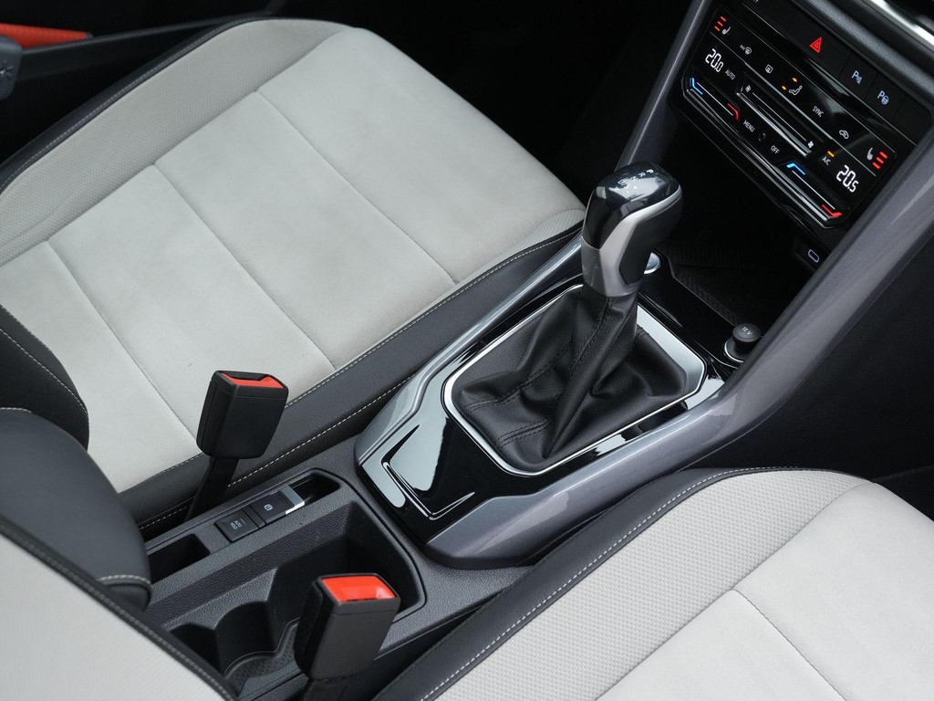 Volkswagen T-Roc (R366FS) met abonnement