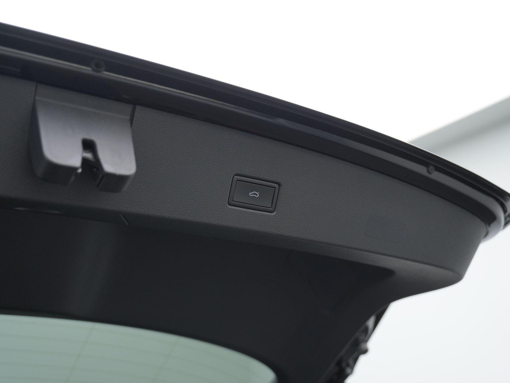 Volkswagen T-Roc (R366FS) met abonnement