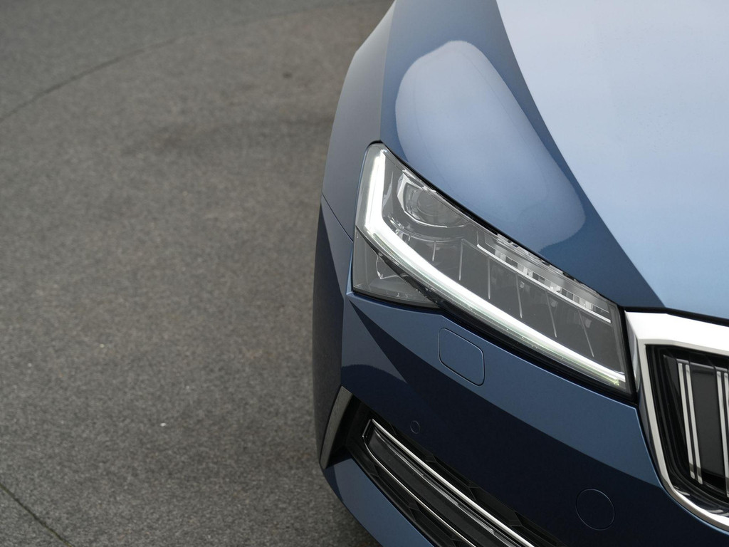 ŠKODA Superb (KGK62V) met abonnement
