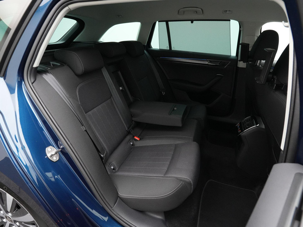 ŠKODA Superb (KGK62V) met abonnement