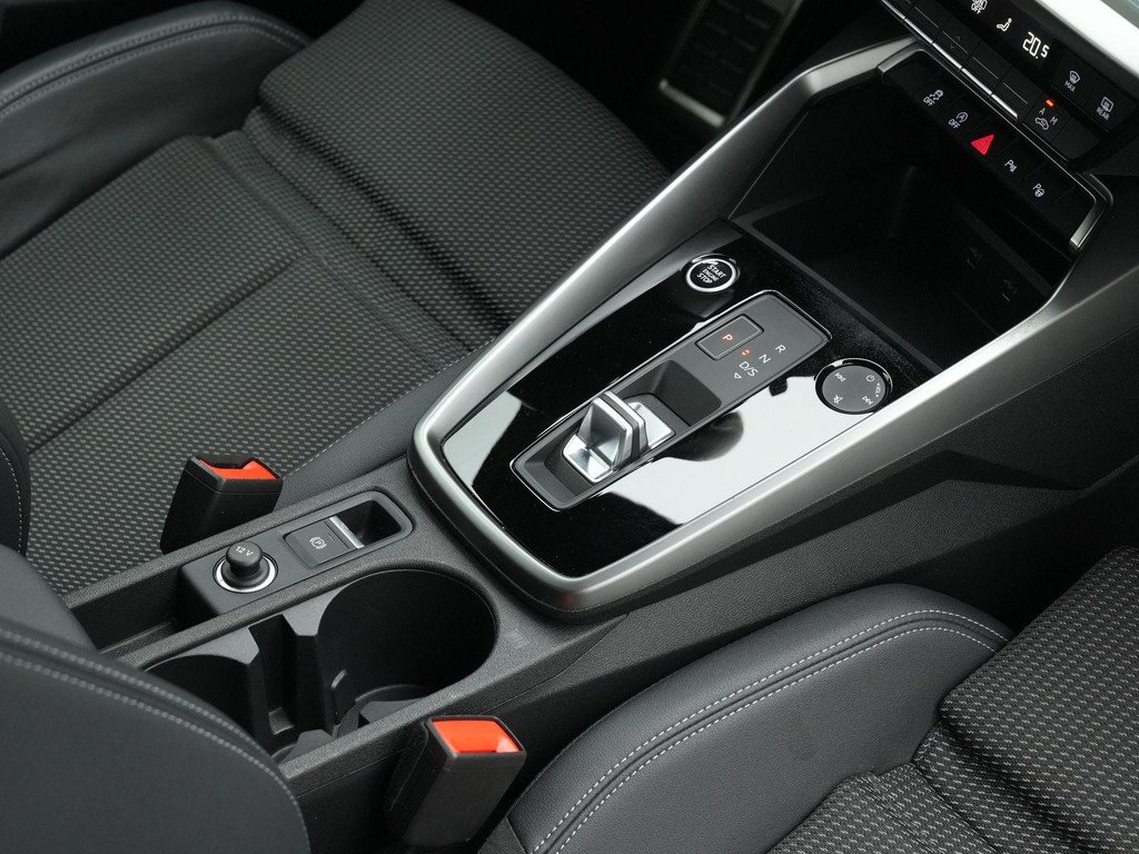Audi A3 (P812JP) met abonnement