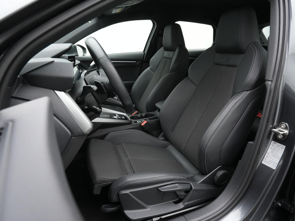 Audi A3 (P812JP) met abonnement