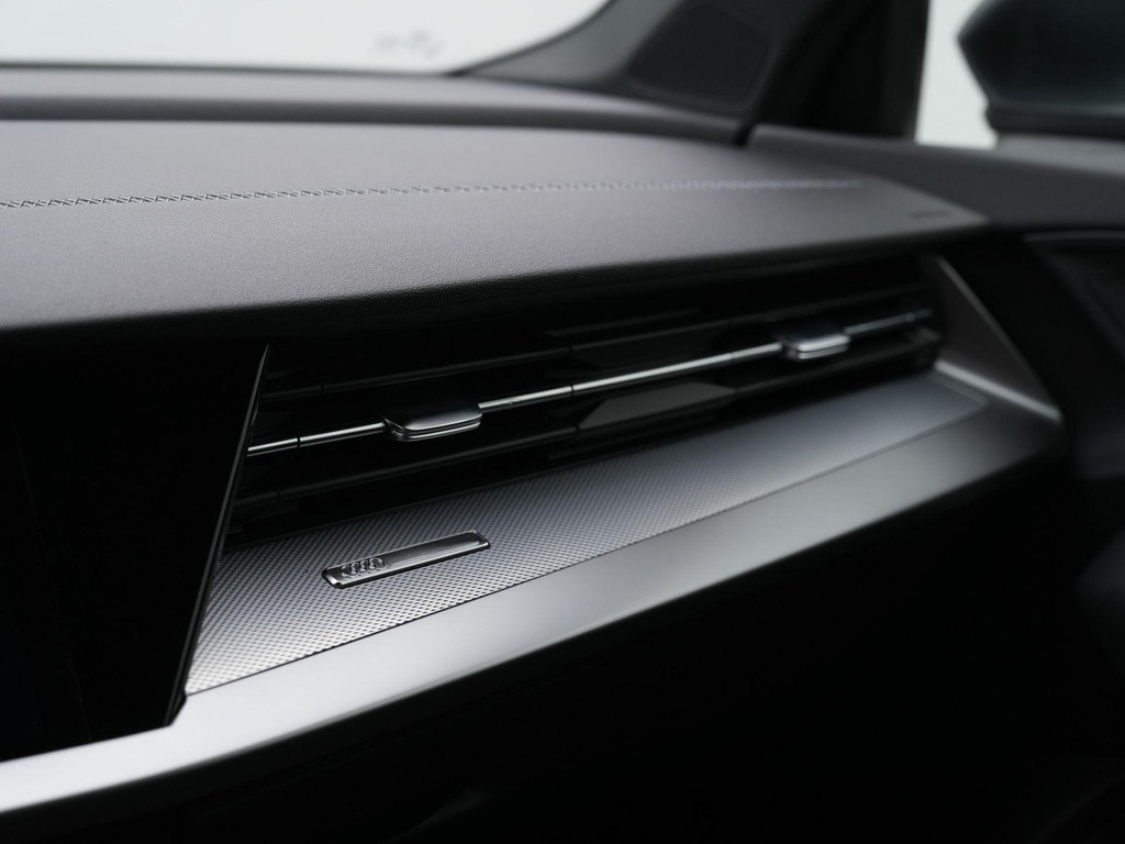 Audi A3 (P812JP) met abonnement