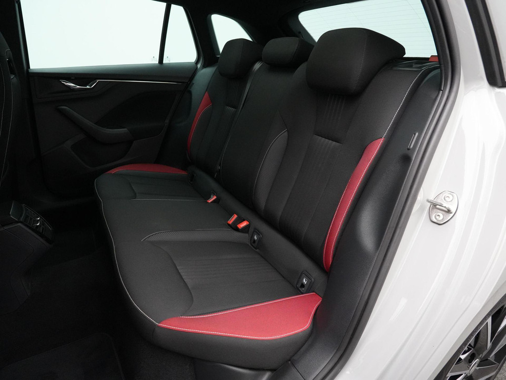 ŠKODA Scala (JKX26K) met abonnement