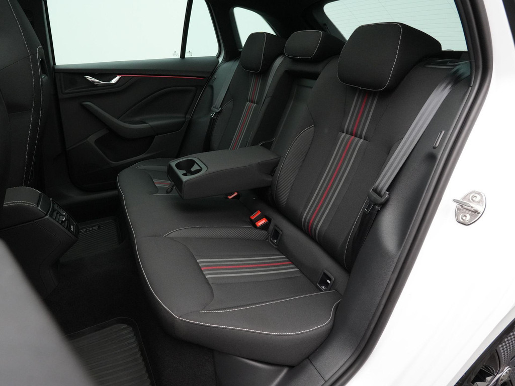ŠKODA Scala (JRP91P) met abonnement