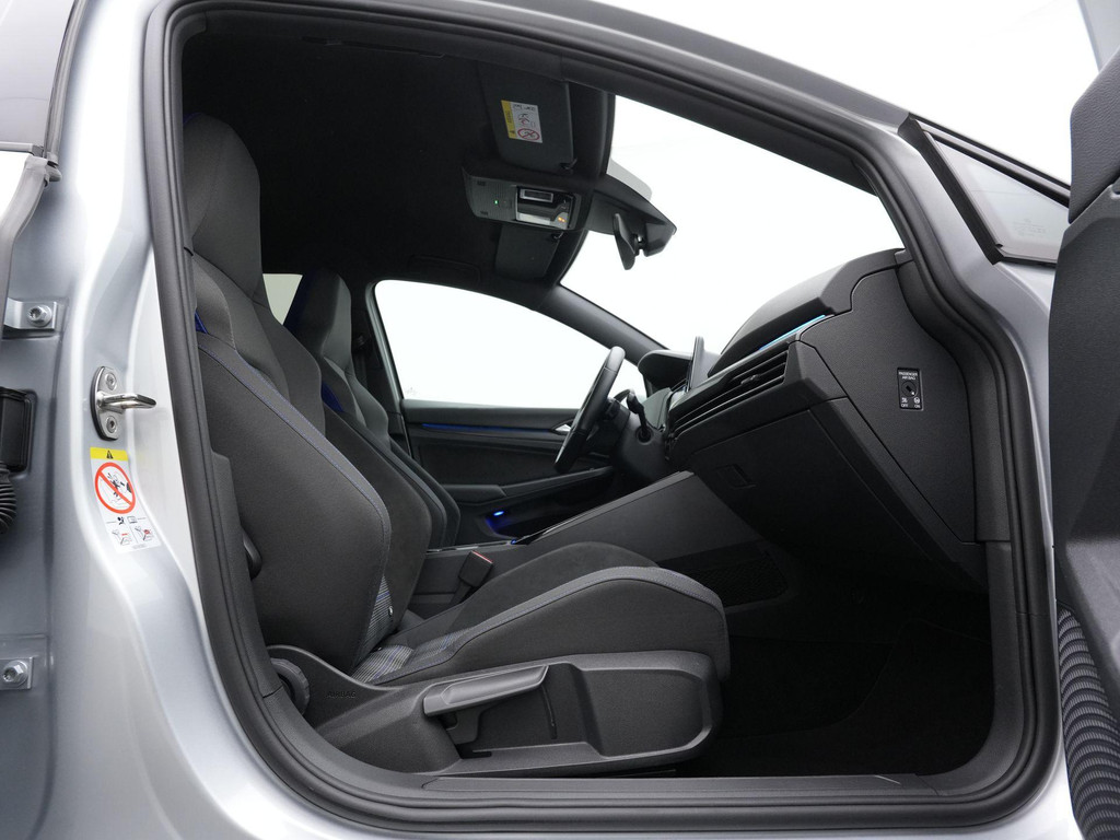 Volkswagen Golf GTE (KBN93R) met abonnement