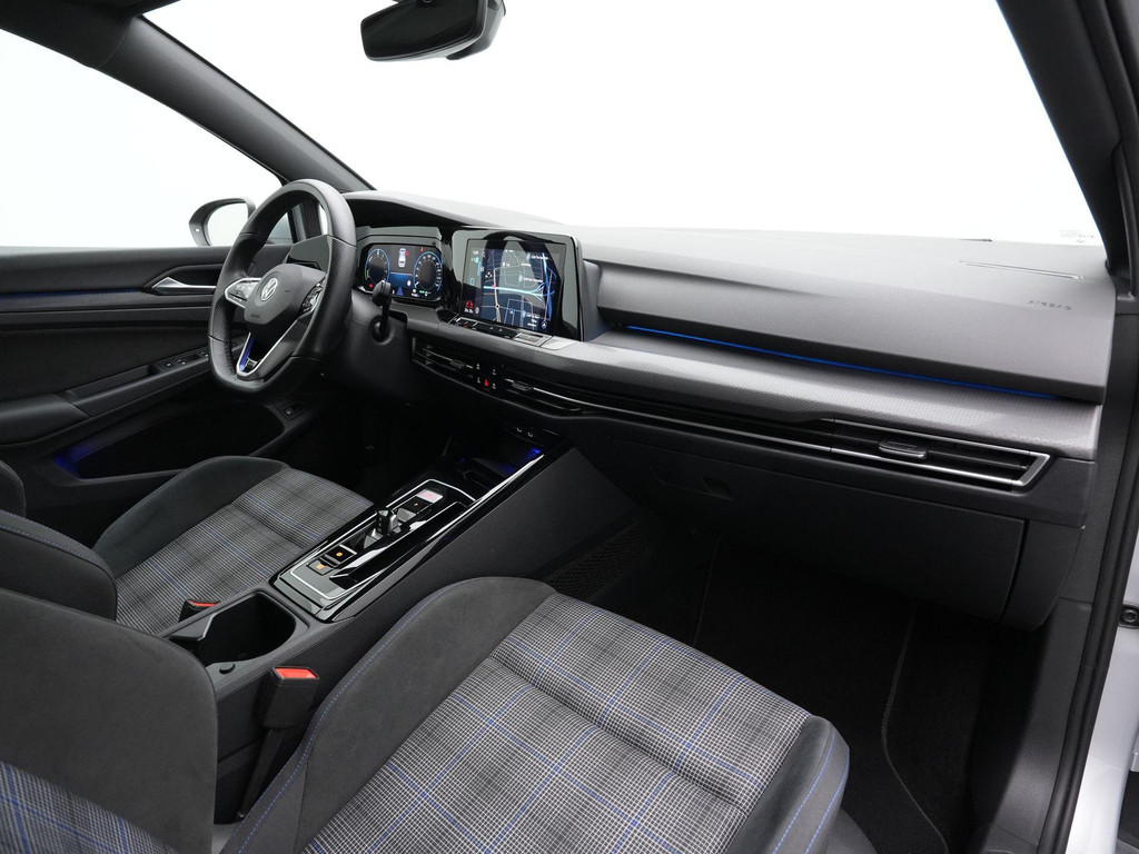 Volkswagen Golf GTE (KBN93R) met abonnement