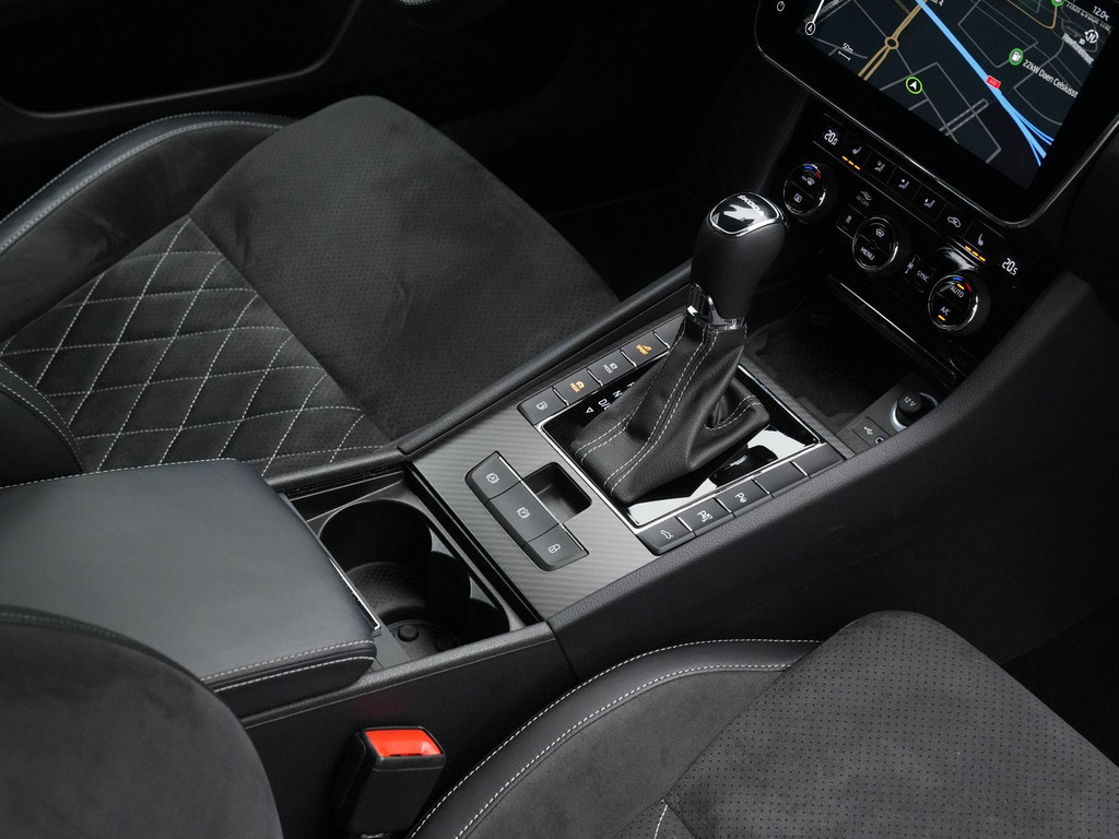 ŠKODA Superb (KDF12G) met abonnement