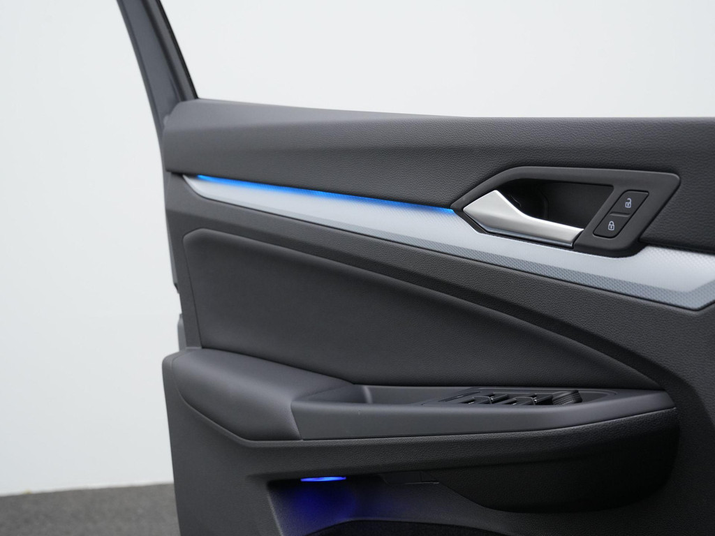 Volkswagen Golf (KJB06Z) met abonnement