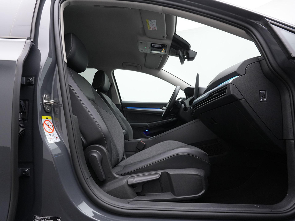 Volkswagen Golf (KJB06Z) met abonnement