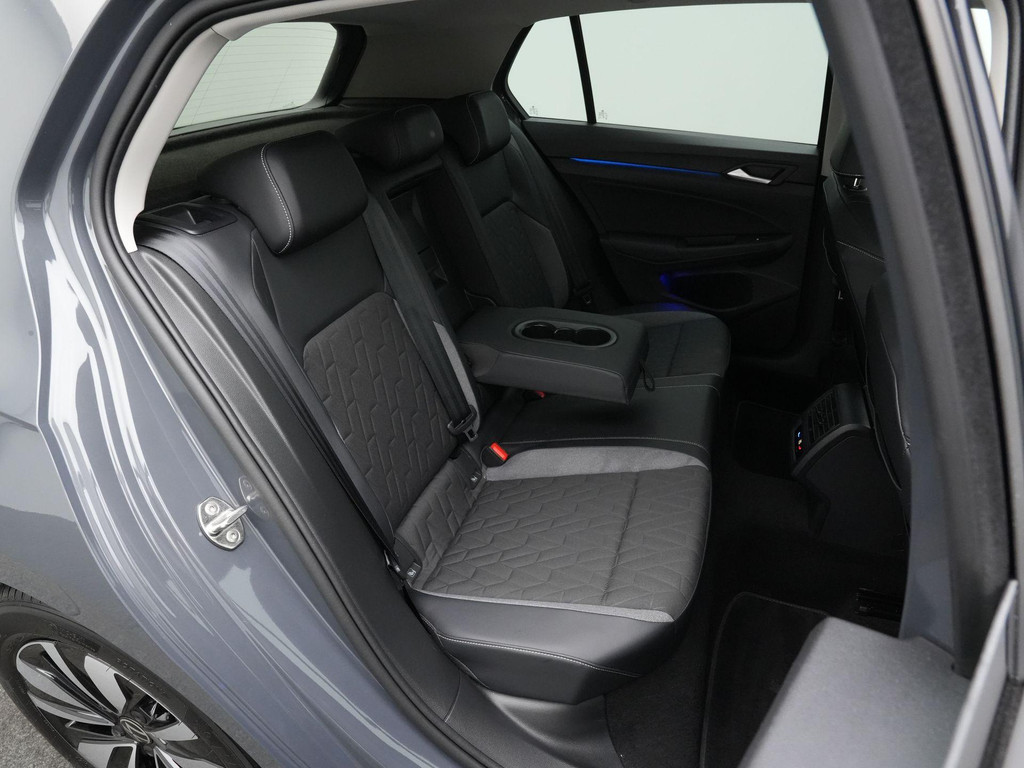 Volkswagen Golf (KJB06Z) met abonnement