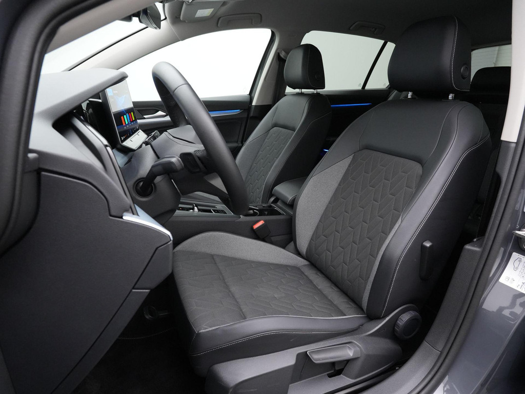 Volkswagen Golf (KJB06Z) met abonnement