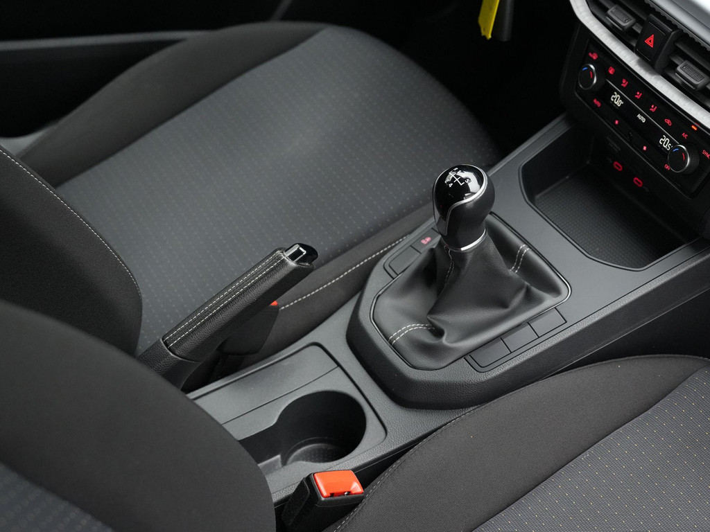 Seat Ibiza (P726SR) met abonnement