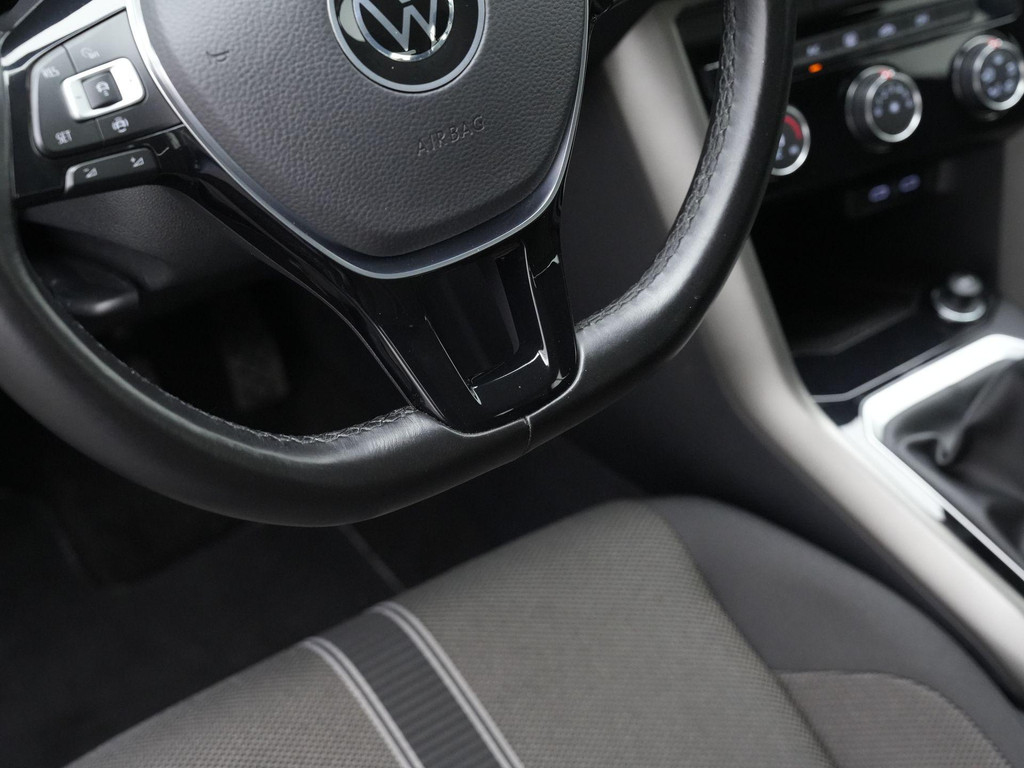 Volkswagen T-Roc (N454XL) met abonnement