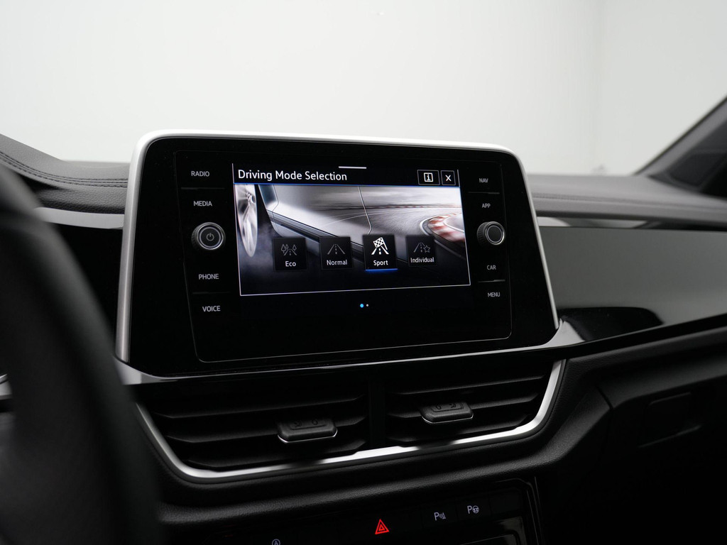 Volkswagen T-Roc (JHX97B) met abonnement