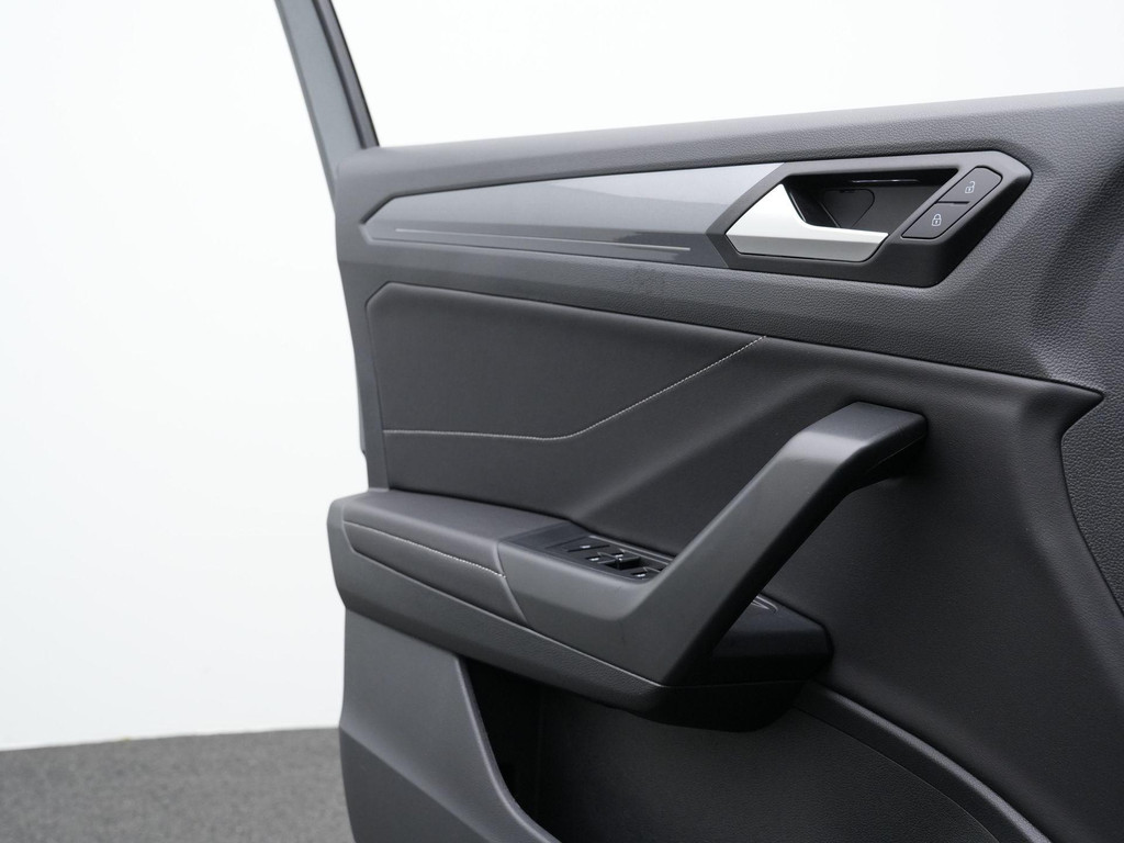 Volkswagen T-Roc (JTV15T) met abonnement