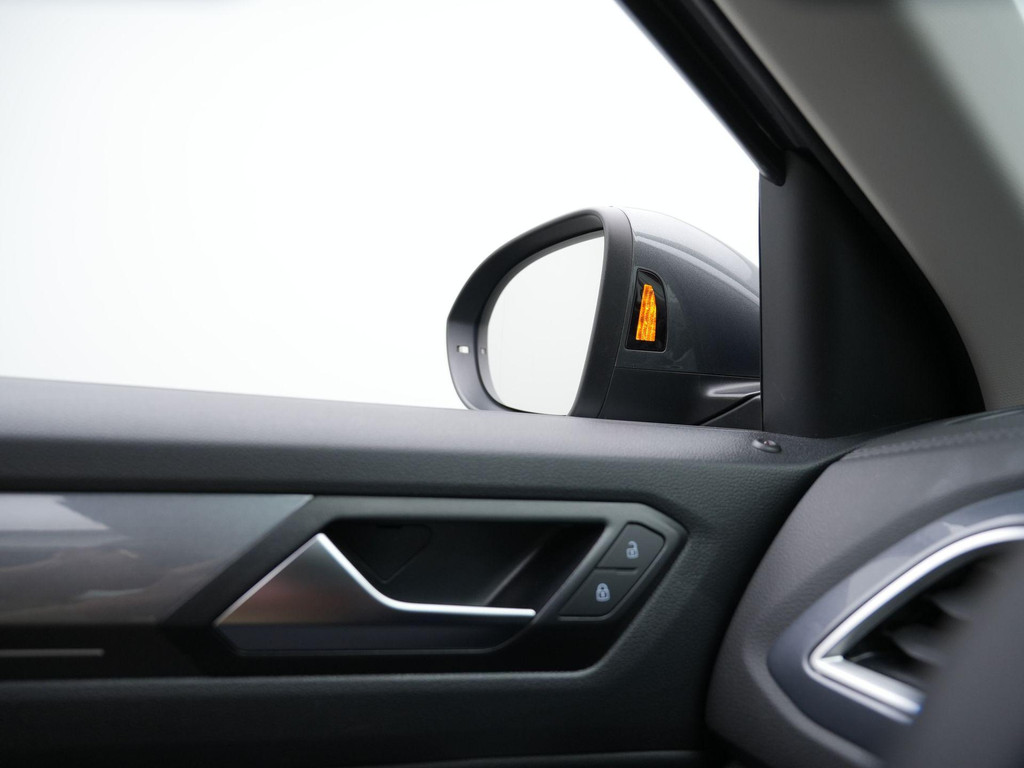 Volkswagen T-Roc (JTV15T) met abonnement
