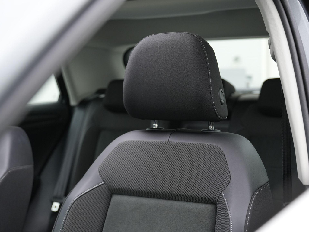 Volkswagen T-Roc (JTV15T) met abonnement