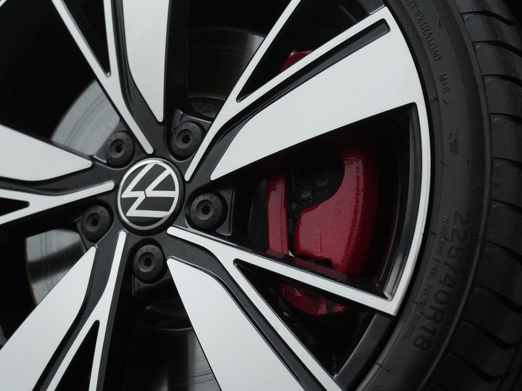 Volkswagen Golf GTE (KJJ12P) met abonnement