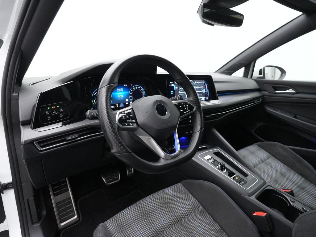Volkswagen Golf GTE (KJJ12P) met abonnement