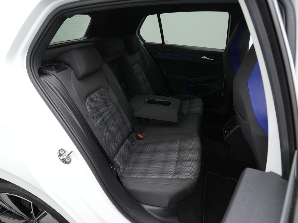 Volkswagen Golf GTE (KJJ12P) met abonnement
