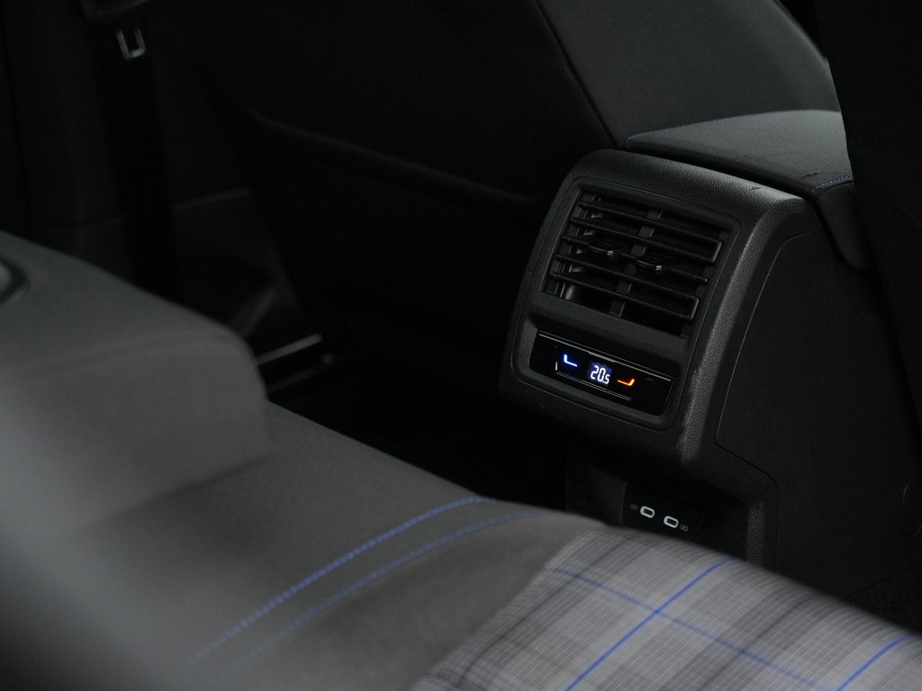 Volkswagen Golf GTE (KJJ12P) met abonnement