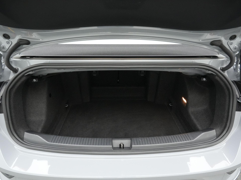 Volkswagen T-Roc Cabrio (KHJ09F) met abonnement
