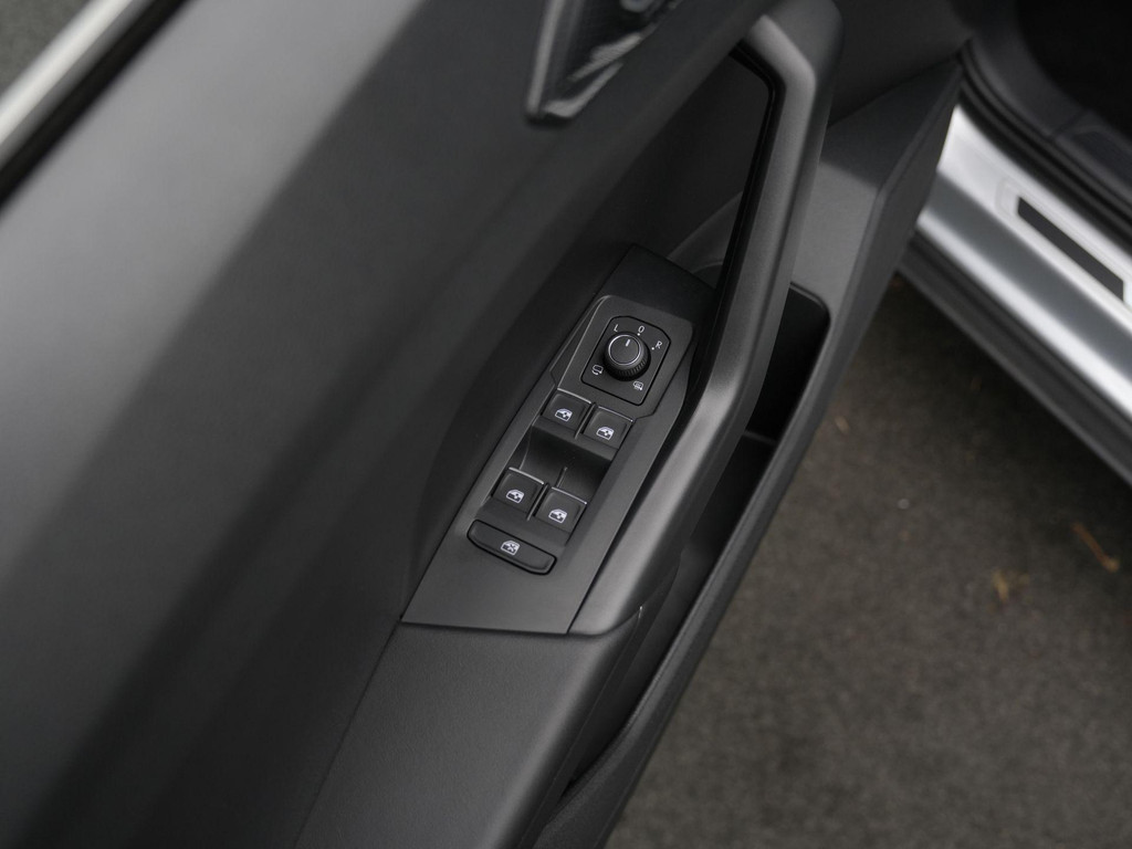 Volkswagen T-Cross (JNF63D) met abonnement