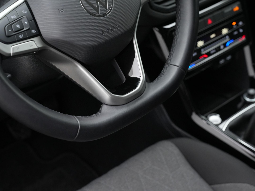 Volkswagen T-Cross (X739ZX) met abonnement
