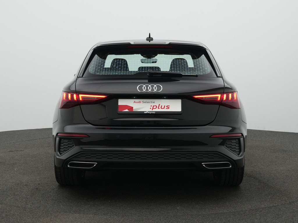 Audi A3 (KFJ76H) met abonnement