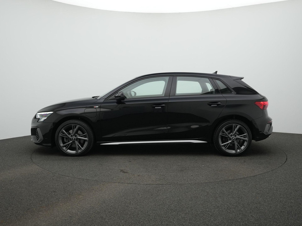 Audi A3 (KFJ76H) met abonnement