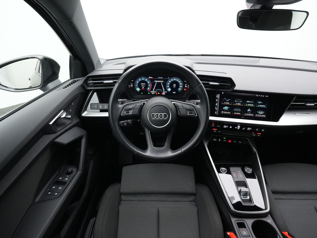 Audi A3 (KFJ76H) met abonnement