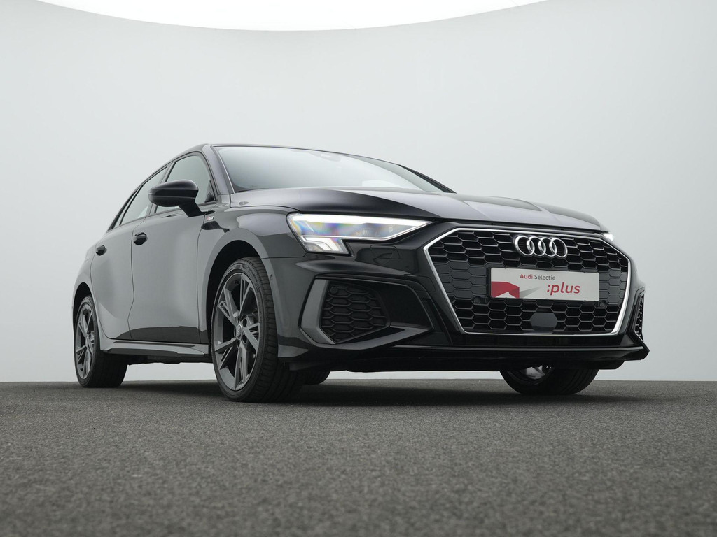 Audi A3 (KFJ76H) met abonnement