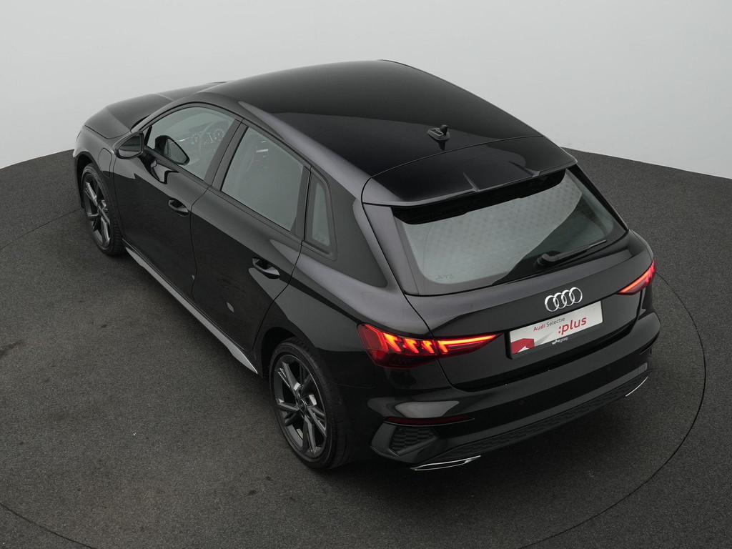 Audi A3 (KFJ76H) met abonnement