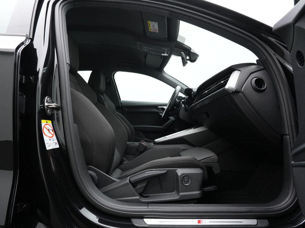 Audi A3 (KFJ76H) met abonnement