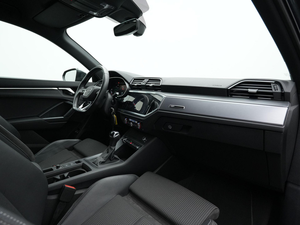 Audi Q3 (KDF80J) met abonnement