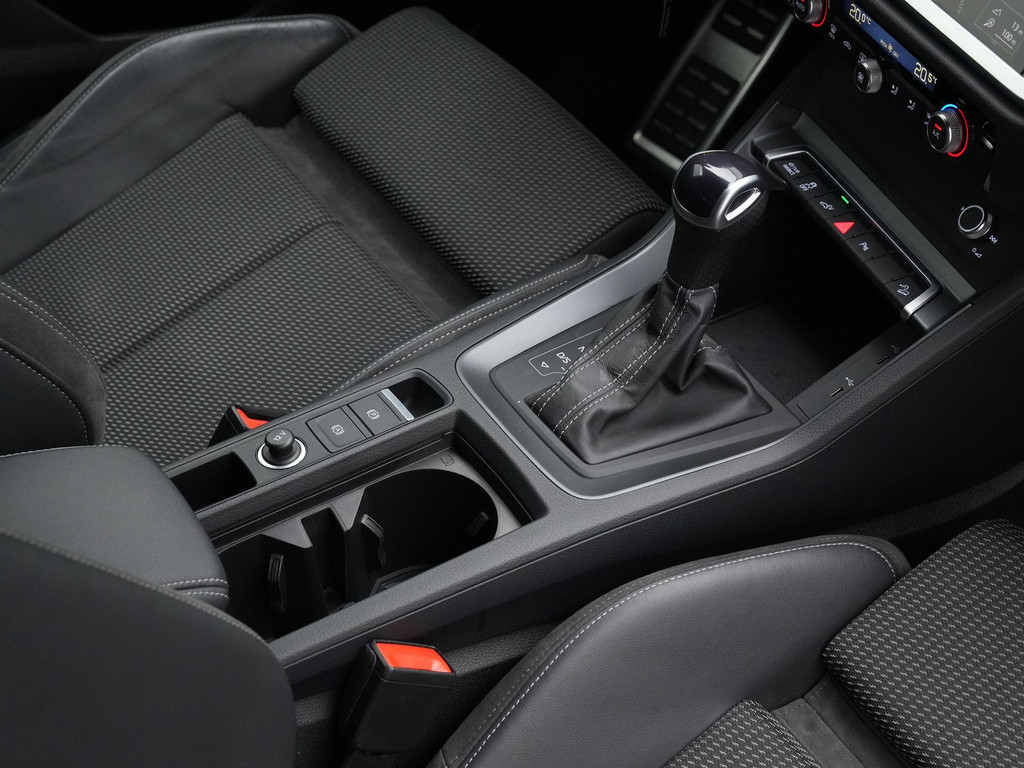 Audi Q3 (KDF80J) met abonnement