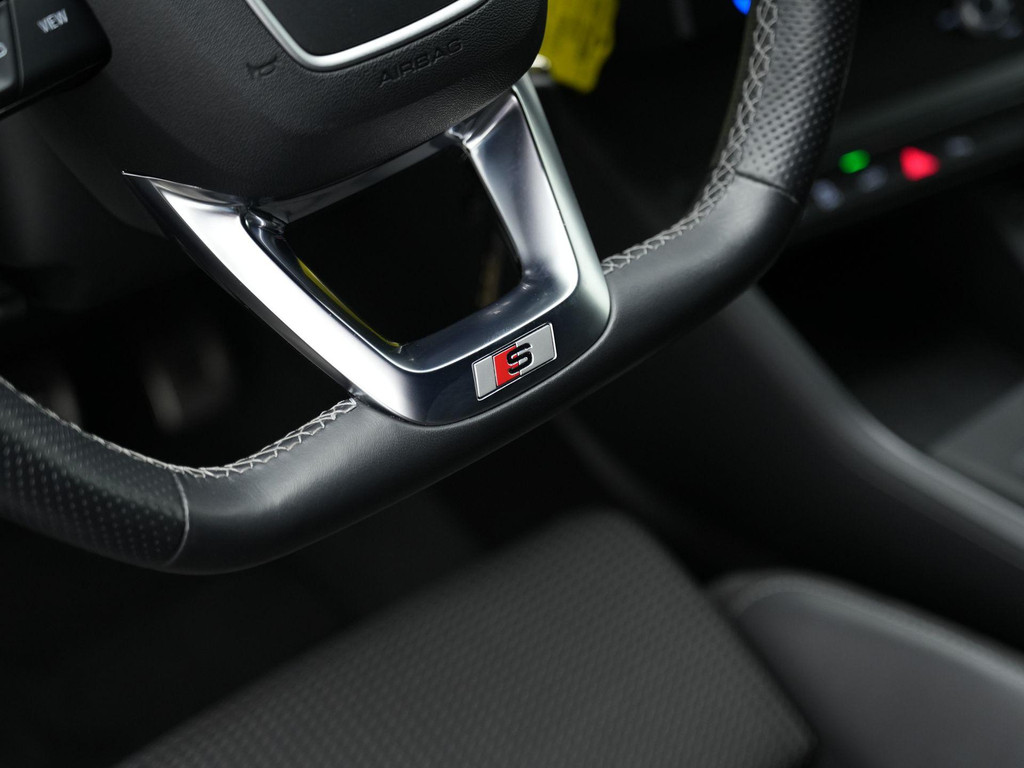 Audi Q3 (KDF80J) met abonnement